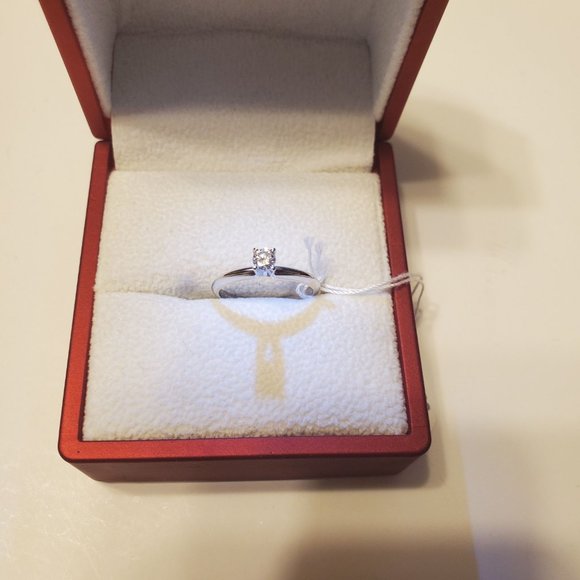 Brand new  14K white gold Solitaire diamond engage - Picture 2 of 7